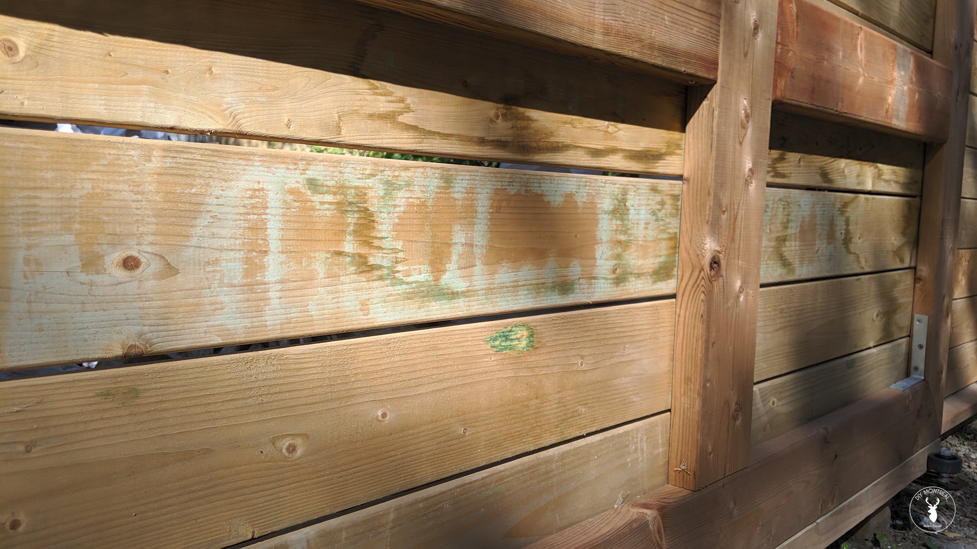 How to Seal and Stain a Fence with a Sprayer DIY Montreal