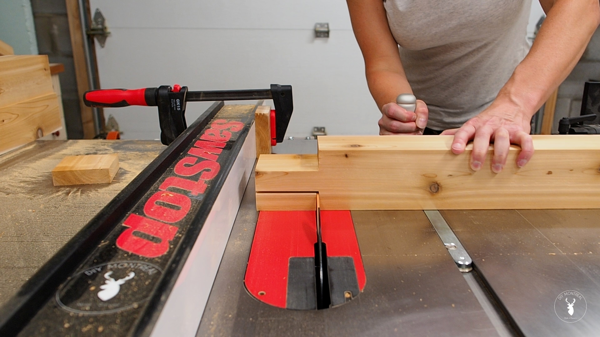 Build an Outdoor Coffee Table with Castle Joints DIY Montreal