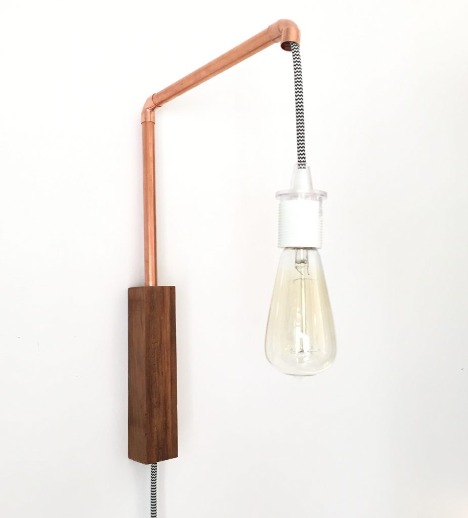 DIY Copper pipe wall sconce