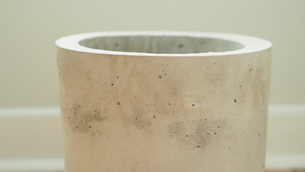 DIY large round concrete planter