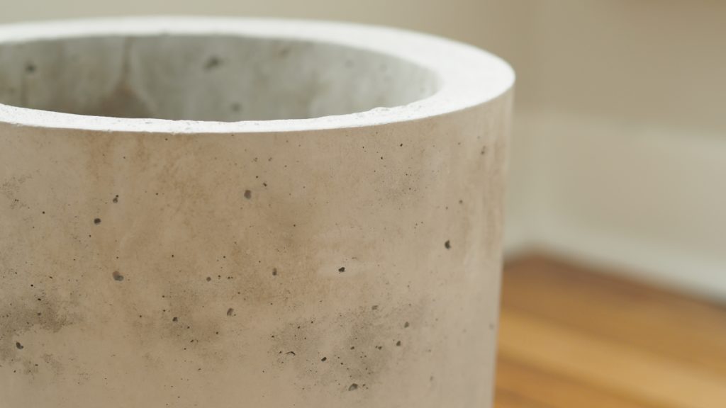 DIY large round concrete planter