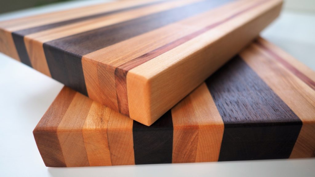 Making a wooden cutting board