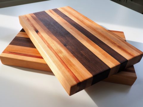 Making a wooden cutting board