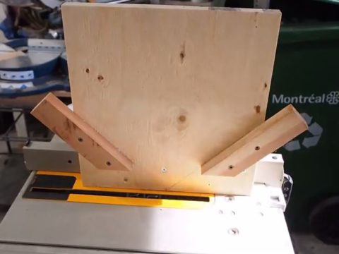 simple corner spline jig