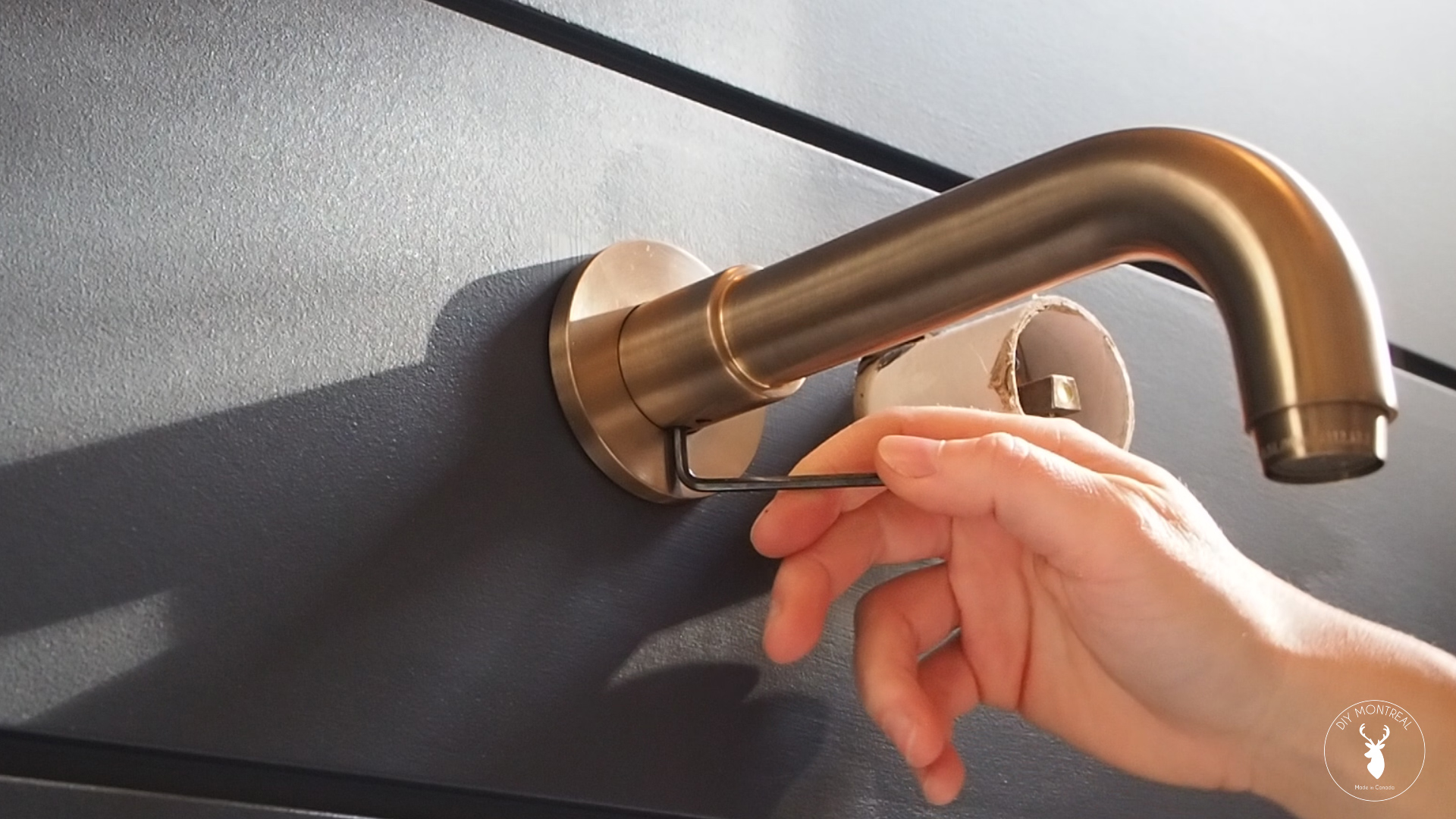 Bathroom Sink Plumbing Installation DIY Montreal