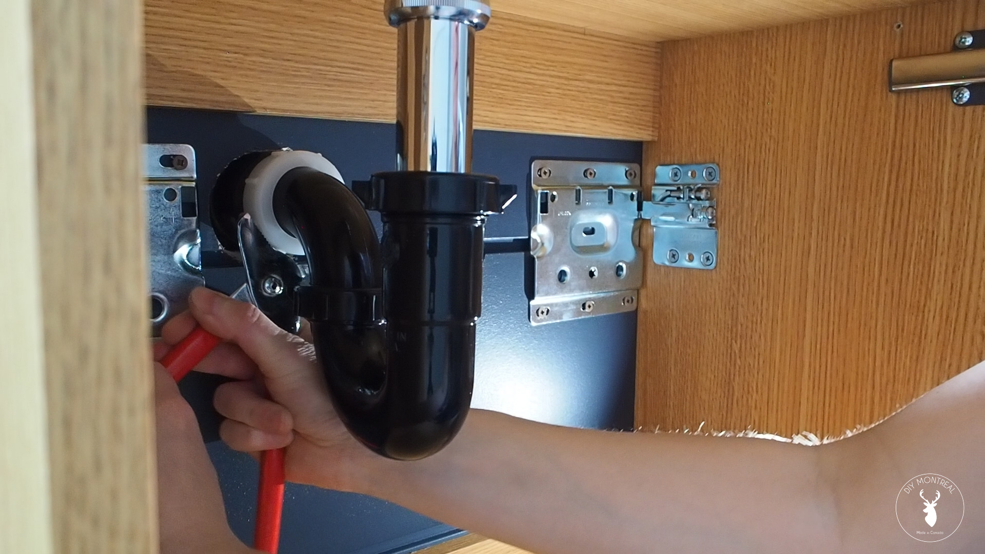 Bathroom Sink Plumbing Installation – DIY Montreal