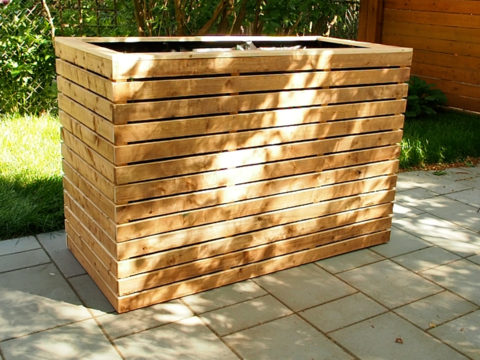 Planter box by DIY Montreal
