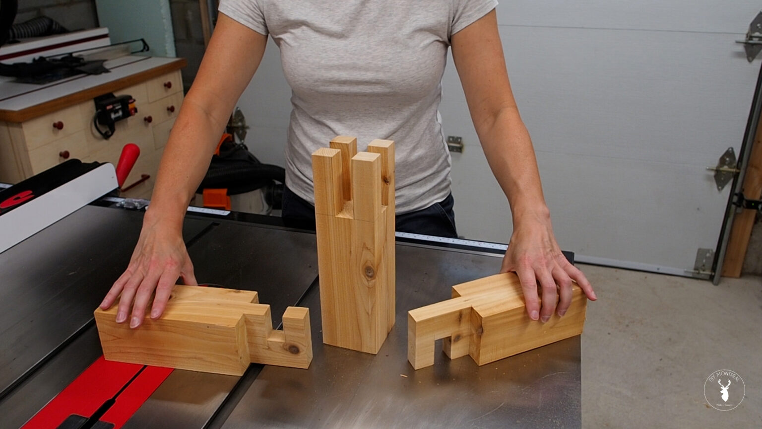 Build an Outdoor Coffee Table with Castle Joints | DIY Montreal