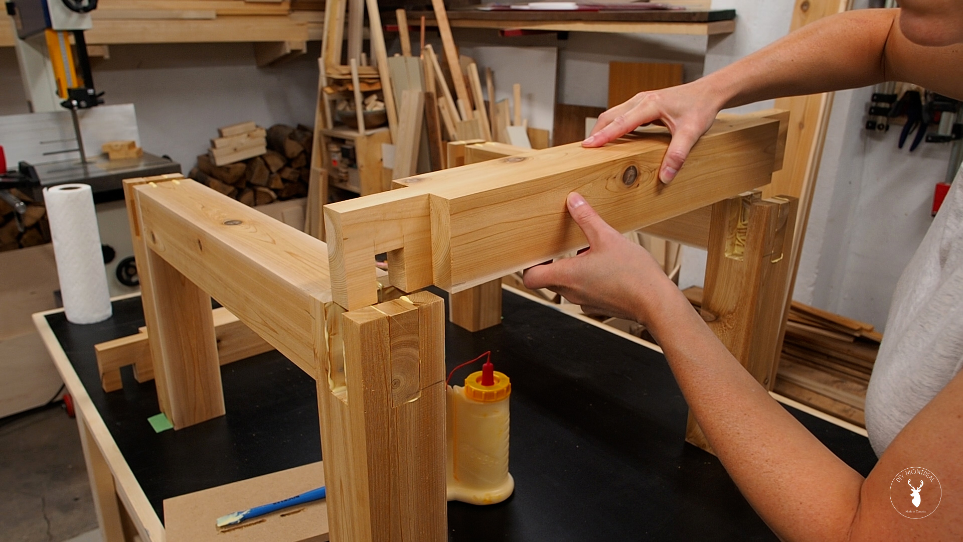 Build an Outdoor Coffee Table with Castle Joints DIY Montreal