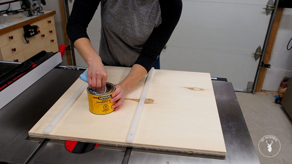 Paste Wax on a Table Saw 